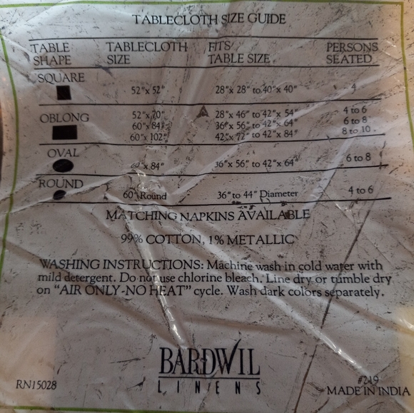 Vintage Holiday Entertaining Bardwil Linens Christmas Holiday Oblong Tablecloth - Picture 4 of 11